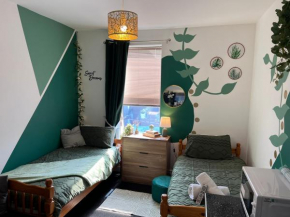 Winter Gardens Flat 2 - Studio The Retreat